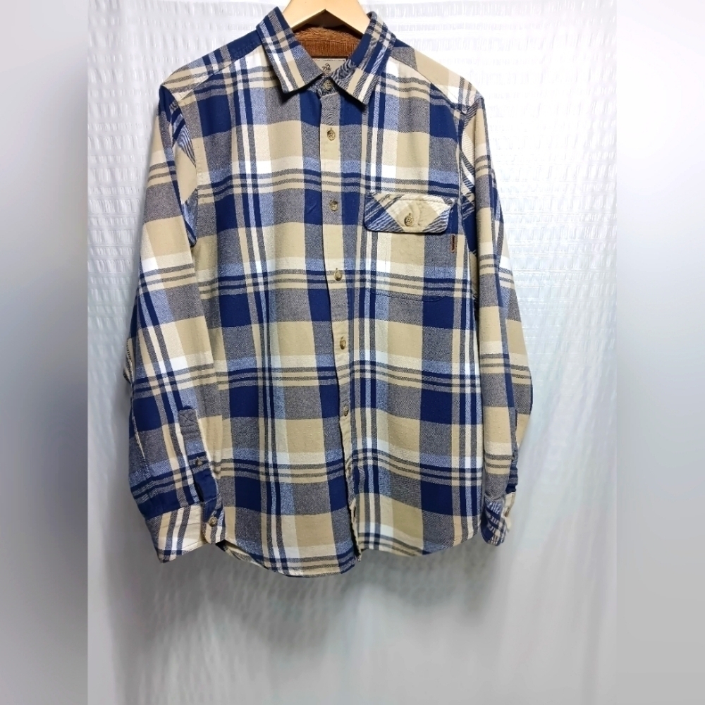 Legendary WhiteTails plaid,flannel long-sleeved button down shirt .Men's M